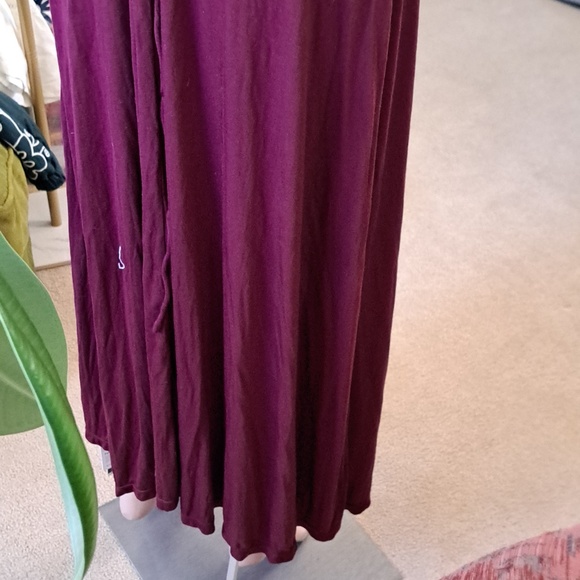 HALARA Burgundy Spaghetti Strap Maxi Dress M Lots Of Stretch Padded Top - Picture 6 of 8